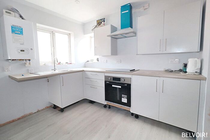 2 Bedroom Flat To Rent In Cowbridge Road, Pontyclun, CF72