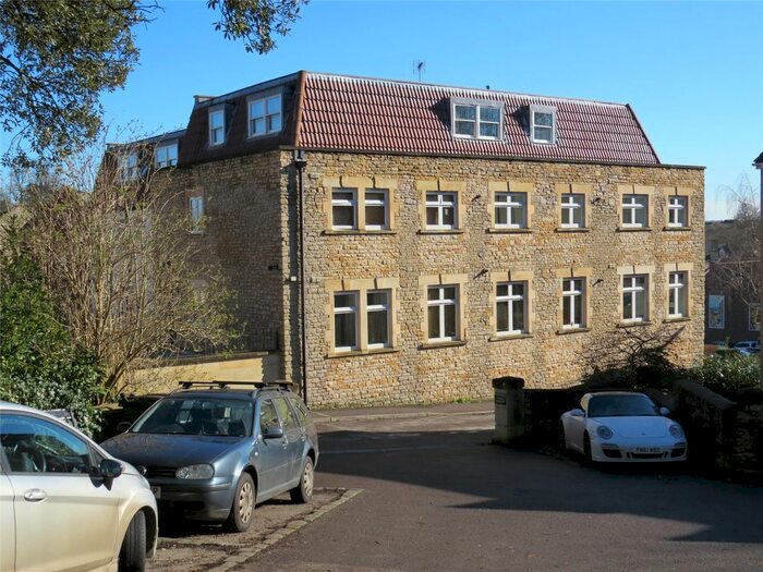 2 Bedroom Flat To Rent In Waterloo, Frome, Somerset, BA11