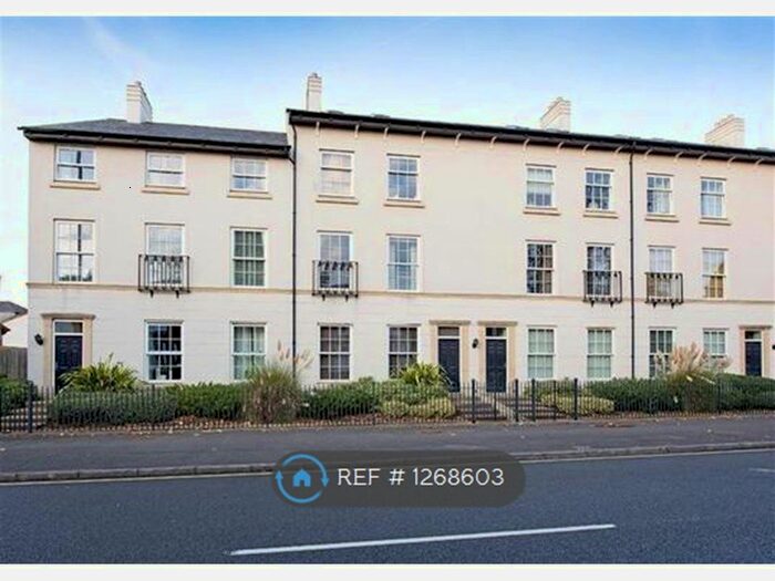 2 Bedroom Flat To Rent In Compton Road, Wolverhampton WV3