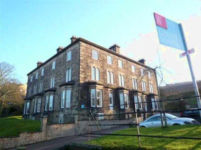 2 Bedroom Flat To Rent In Hillside Court, Crossbeck Road, Ilkley, LS29