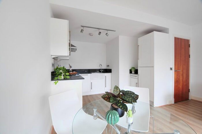 2 Bedroom Flat For Sale In Bed – Express Networks, Ancoats, Manchester, M4