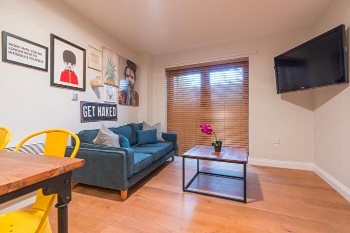 2 Bedroom Flat To Rent In Byron Street, Newcastle, NE2