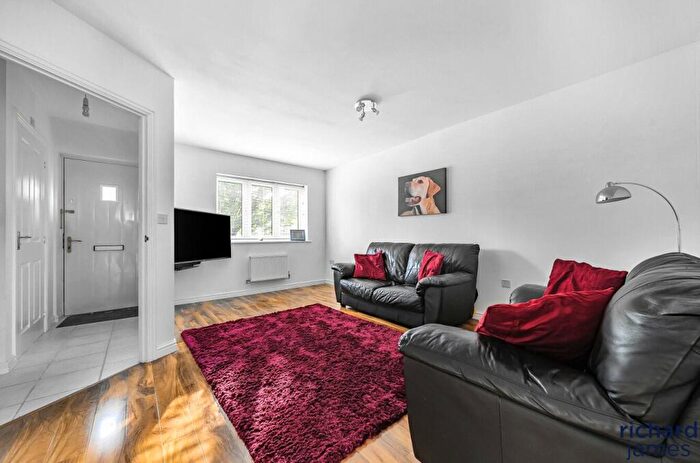 3 Bedroom Terraced House For Sale In Malone Avenue, St Andrews Ridge, Swindon, SN25
