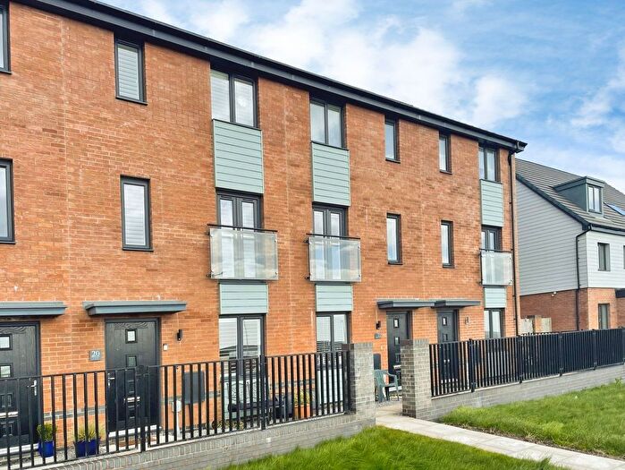 3 Bedroom Town House For Sale In Golwg Y Madjoe, Sandfields, SA12