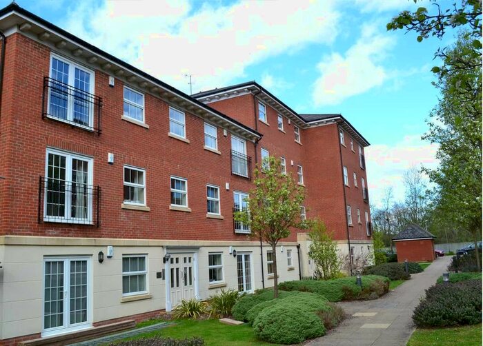 2 Bedroom Flat To Rent In Jago Court, Newbury, RG14