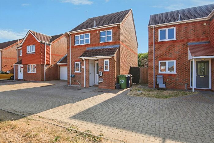 3 Bedroom Link Detached House For Sale In Viking Way, Whittlesey, Peterborough, PE7