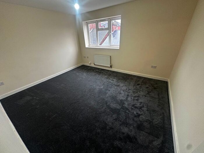 1 Bedroom Flat To Rent In Oxford Street, Ripley, DE5