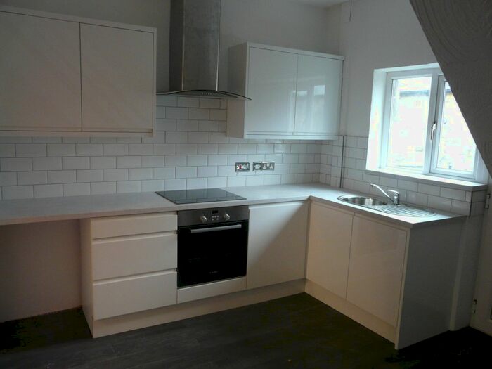 2 Bedroom Terraced House To Rent In Vernon Street, Mossley, Ashton-Under-Lyne OL5