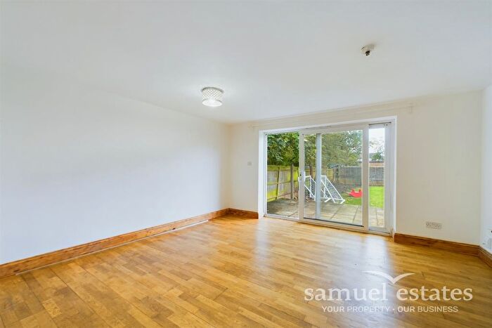 1 Bedroom Flat To Rent In Howard Road, South Norwood, SE25