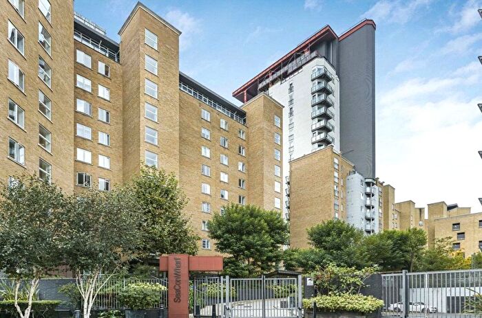 2 Bedroom Flat To Rent In Hutchings Street, London, E14