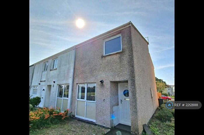 2 Bedroom End Of Terrace House To Rent In Glenapp Place, Kilwinning, KA13