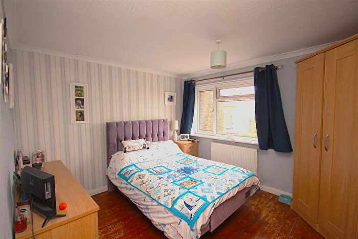 2 Bedroom House For Sale In Belvedere Gardens, Seaford, BN25