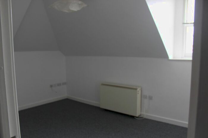 1 Bedroom Flat To Rent In Burlington Place, Eastbourne, BN21