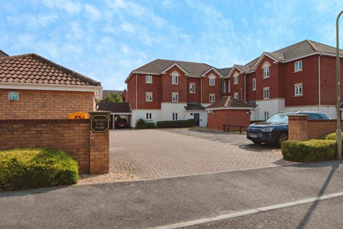 2 Bedroom Flat For Sale In Canada Court, Hayling Close, Gosport, Hampshire, PO12