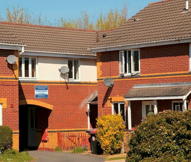 1 Bedroom Flat To Rent In Yellowstone Close, St. Georges, Telford, TF2