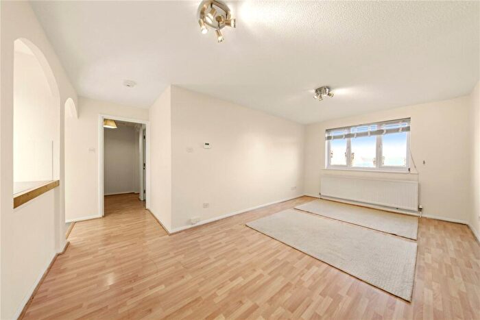 1 Bedroom Apartment To Rent In Cornmow Drive, London, NW10