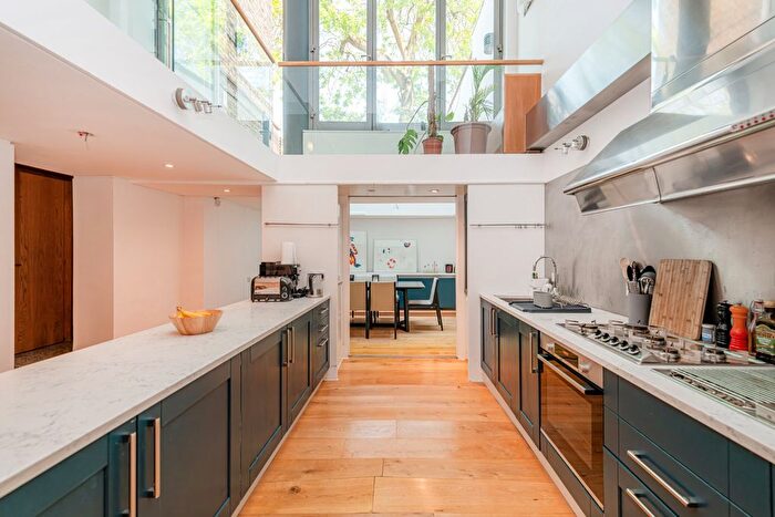 3 Bedroom Flat For Sale In Monmouth Place, Notting Hill, W2