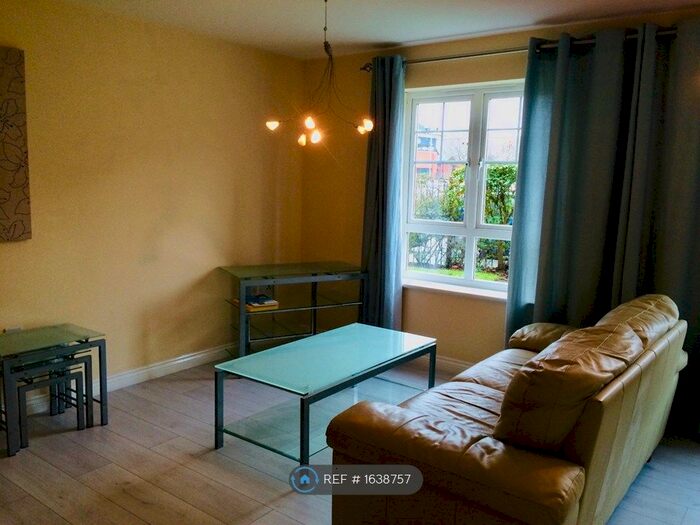 1 Bedroom Flat To Rent In Turberville Place, Warwick, CV34