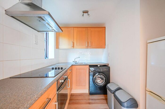 Studio To Rent In Discovery Walk, Wapping, London, E1W