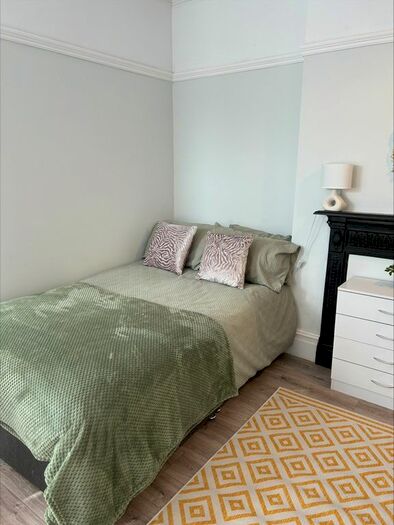 Studio To Rent In Heron Court Road, Charminster, BH3