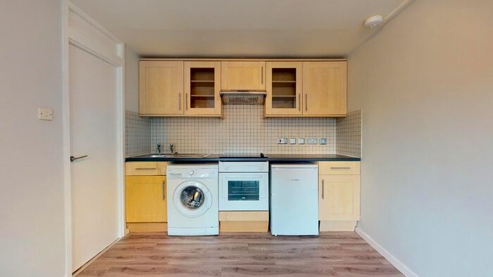 1 Bedroom Flat To Rent In Beardsley Way, London, W3