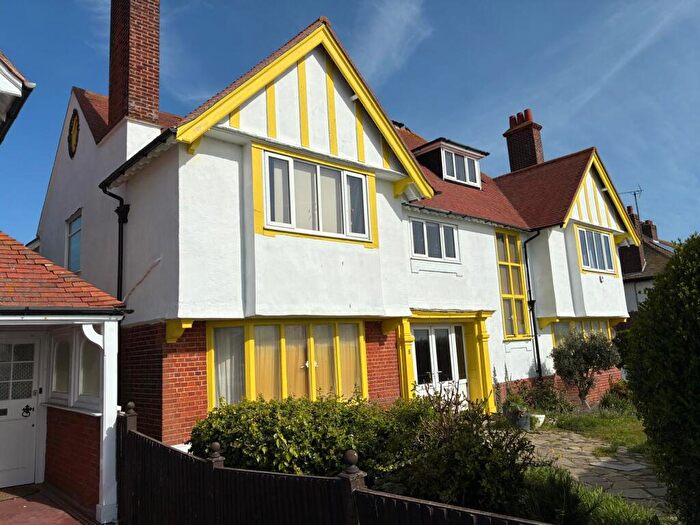 7 Bedroom Detached House For Sale In Marine Parade, Dovercourt, Essex, CO12