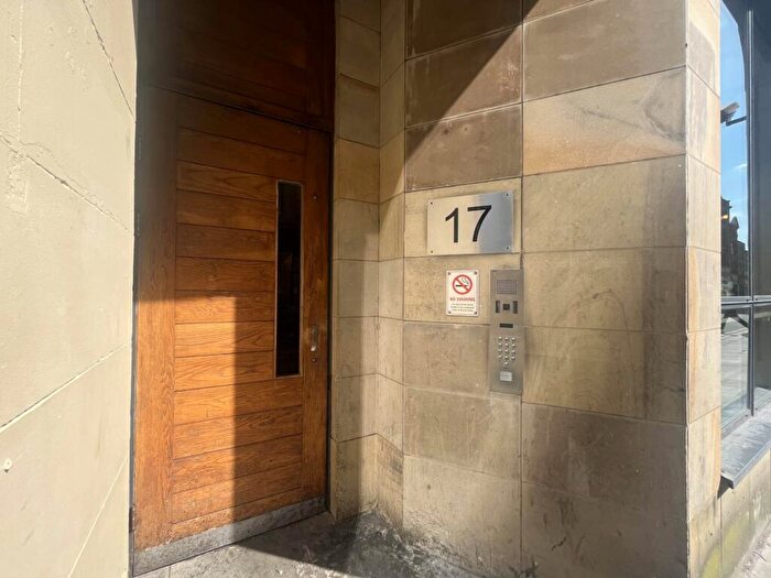 2 Bedroom Duplex To Rent In Market Buildings, Manchester, M4