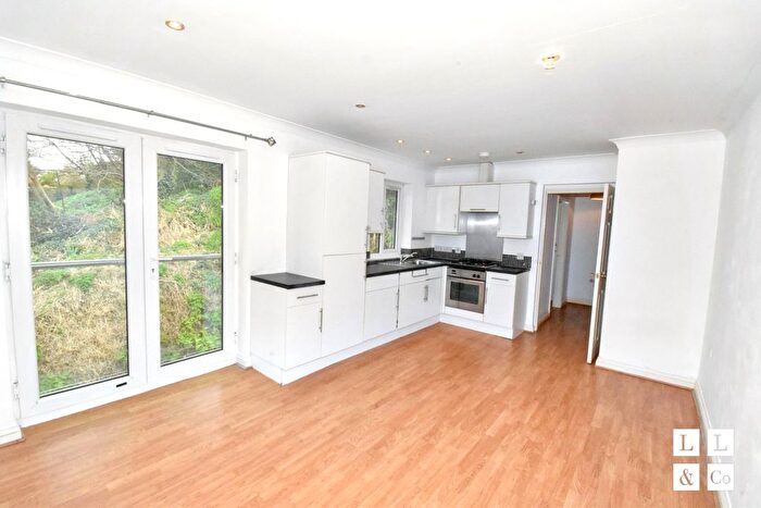 1 Bedroom Flat To Rent In Flora Gardens, Penrose Road, Helston, TR13