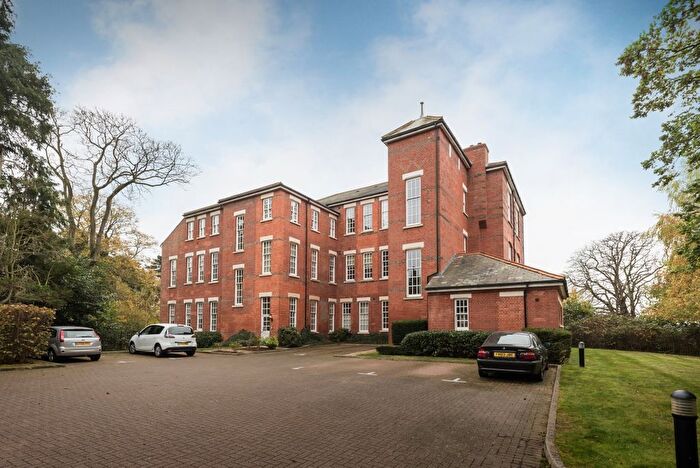 2 Bedroom Flat To Rent In Azalea Close, London Colney, St.Albans, AL2