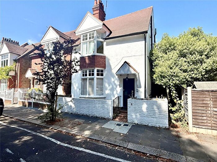 Studio For Sale In Blandford Road, Chiswick, London, W4
