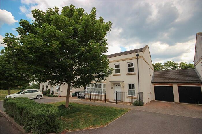 4 Bedroom Link Detached House To Rent In Oak Leaze, Patchway, Bristol, South Gloucestershire, BS34
