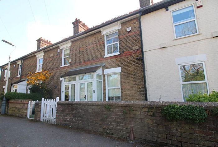 2 Bedroom Terraced House For Sale In Cranford Lane, Harlington, UB3