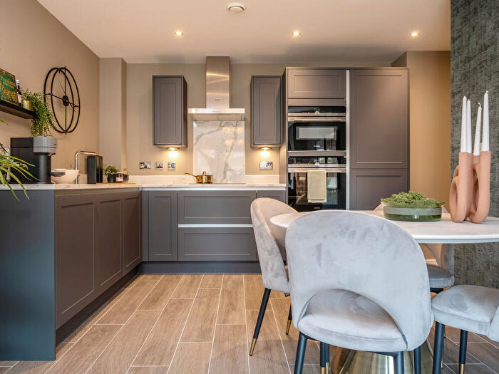 2 Bedroom Apartment For Sale In Claydon Grove Witham Essex, CM8