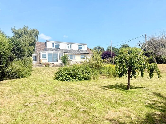 4 Bedroom House For Sale In Ferry Lane, Fownhope, Hereford, HR1