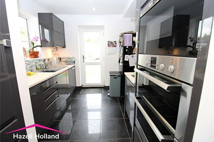 3 Bedroom Semi-Detached House For Sale In St. Georges Road, Swanley, BR8