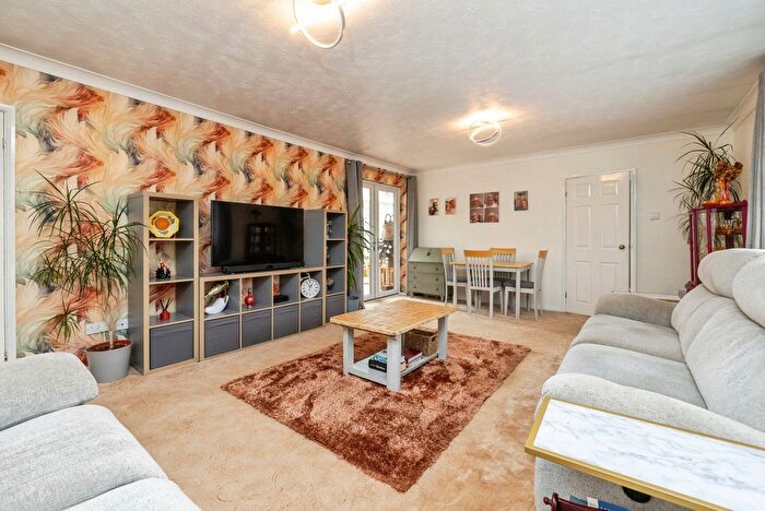 3 Bedroom Bungalow For Sale In Windermere Avenue, North Hykeham, Lincoln, LN6