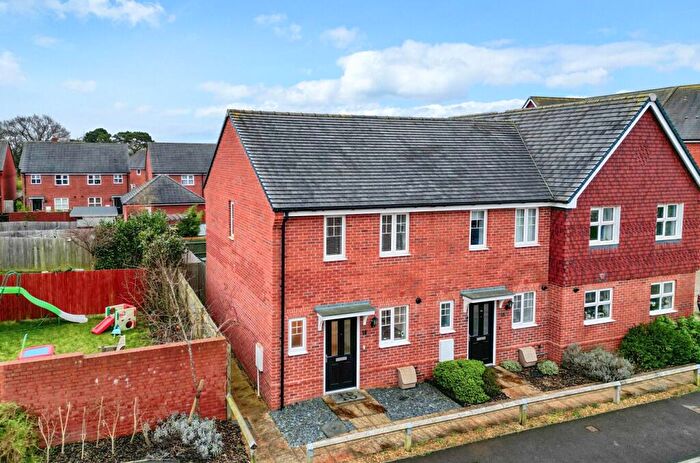 2 Bedroom Semi-Detached House For Sale In Blackthorn Road, Andover, SP11