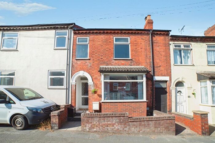 3 Bedroom Terraced House For Sale In Loscoe Road, Heanor, DE75