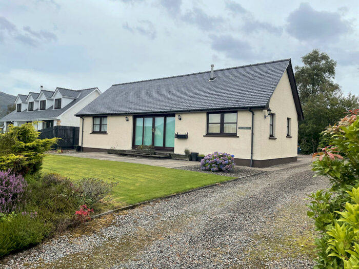 2 Bedroom Bungalow For Sale In Heatherbank, Bunree, Onich, PH33