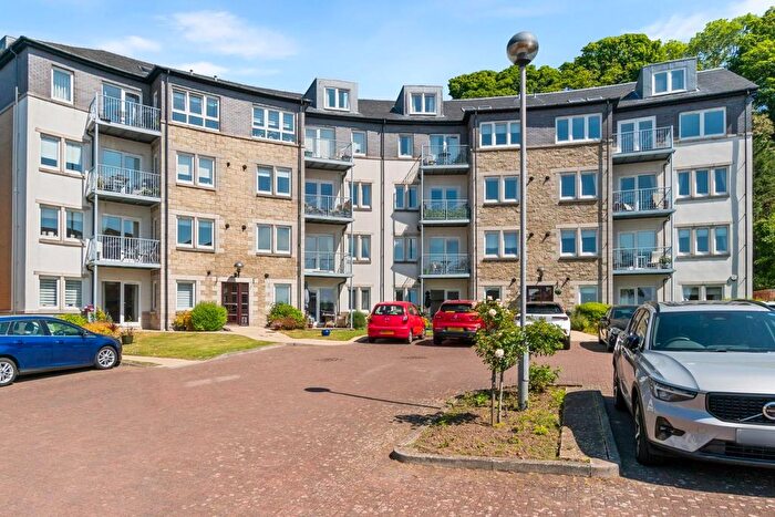 3 Bedroom Flat For Sale In Rosebank Gardens, Largs, KA30