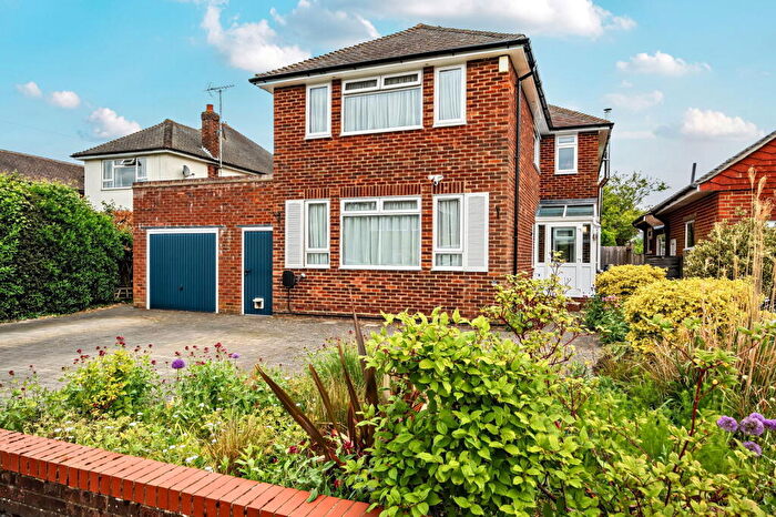 4 Bedroom Detached House For Sale In Orchard Way, Oxted, RH8