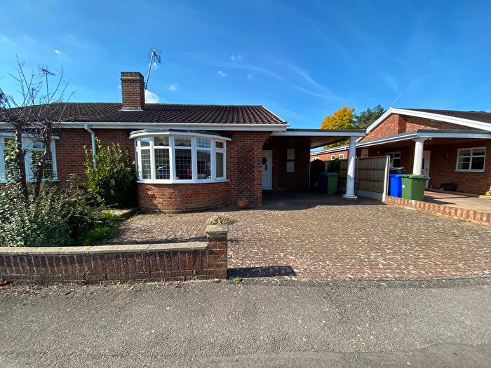 2 Bedroom Bungalow To Rent In Blandford Gardens, Sittingbourne, ME10
