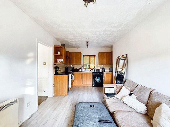 1 Bedroom Flat For Sale In Monument Street, Peterborough, PE1