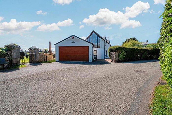 3 Bedroom Detached House For Sale In St. Florence, Tenby, SA70