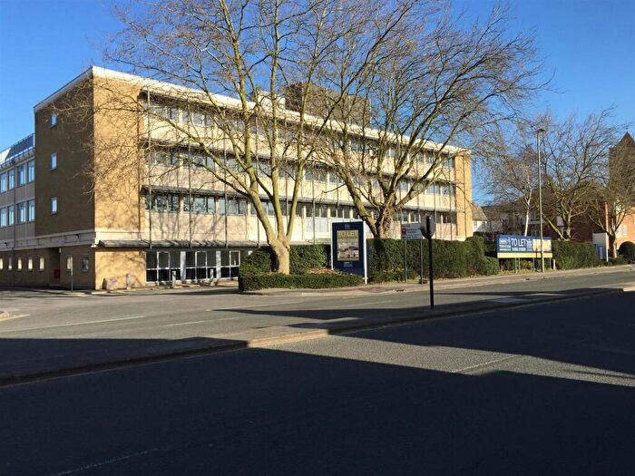 1 Bedroom Flat To Rent In Trinity Court, Between Towns Road, Oxford, OX4