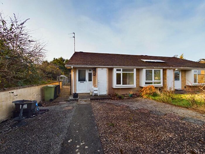 2 Bedroom Terraced Bungalow To Rent In Frenchay Close, Bristol, BS16