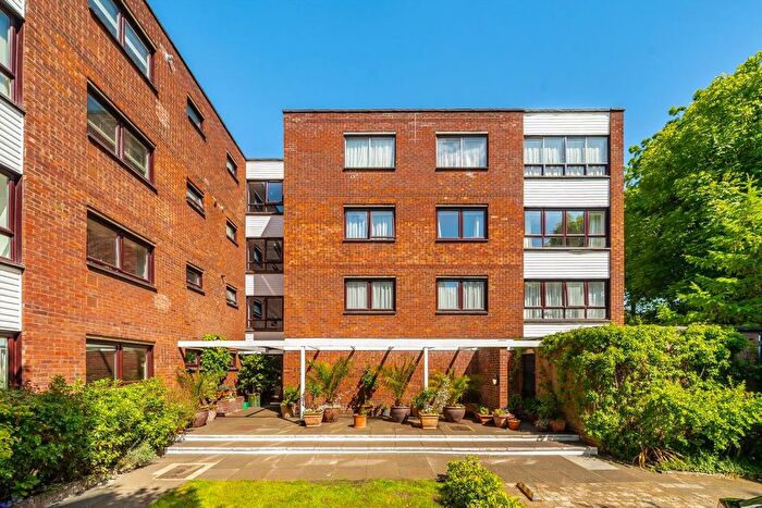 2 Bedroom Flat To Rent In Hillcroft Crescent, Ealing, W5