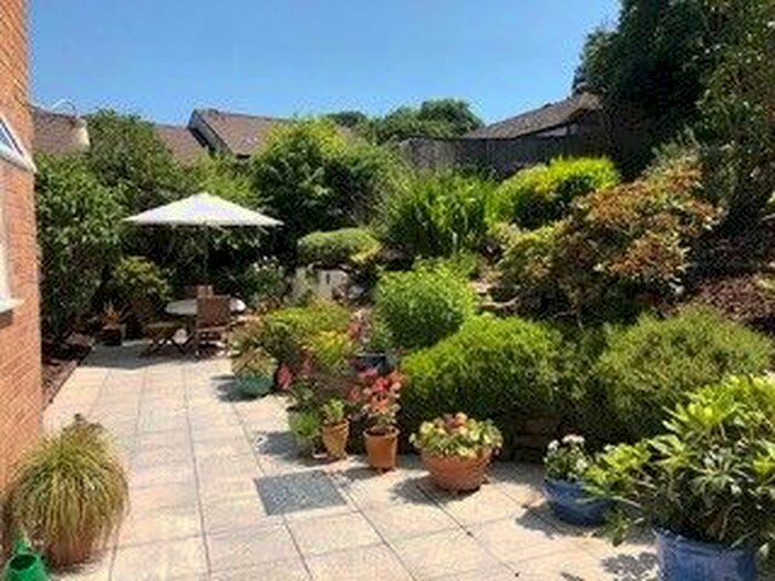 3 Bedroom Semi-Detached House To Rent In Chirgwin Road, Truro, TR1