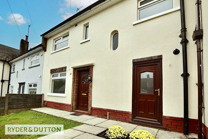 4 Bedroom Town House For Sale In Trent Road, Shaw, Oldham, Greater Manchester, OL2