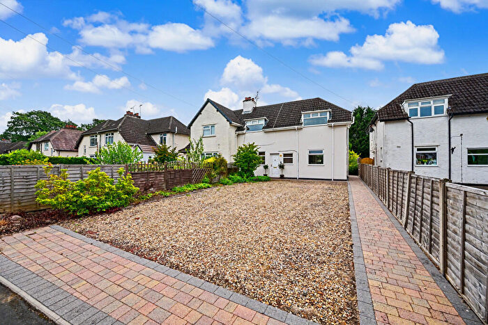 3 Bedroom Semi-Detached House For Sale In Magnet Lane, Bilton, Rugby, CV22